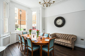 4 Bedroom House UP to 10 people at Heart of Kensington and Chelsea